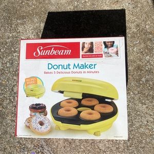 Donut maker